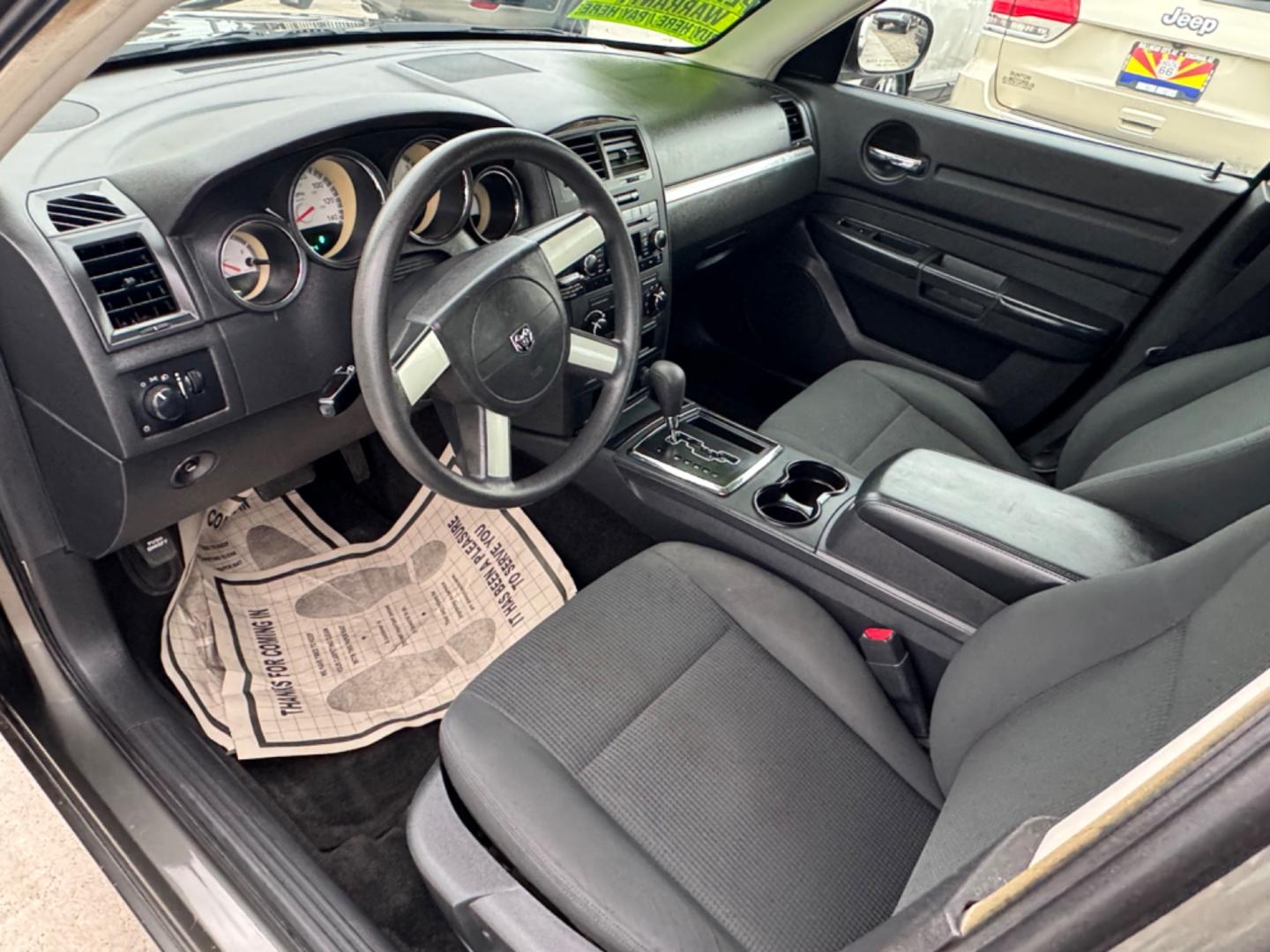 2007 Charcoal /Grey Dodge Charger , located at 2190 Hwy 95, Bullhead City, AZ, 86442, (928) 704-0060, 0.000000, 0.000000 - Photo#10